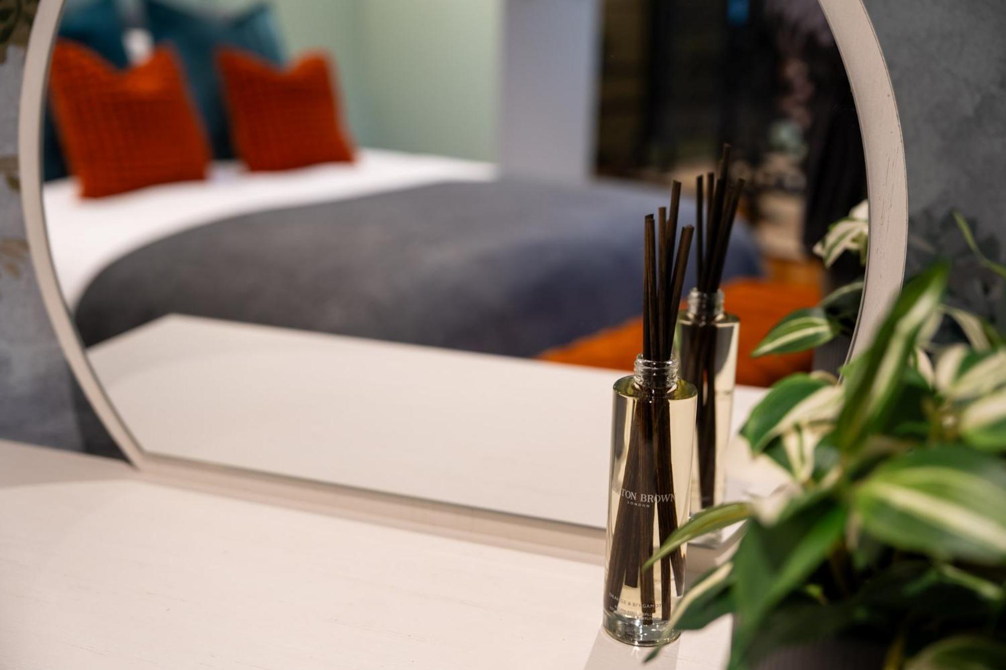 Commandery Vaults - Luxury Apartment In City Centre With Sky Tv Worcester Exteriér fotografie