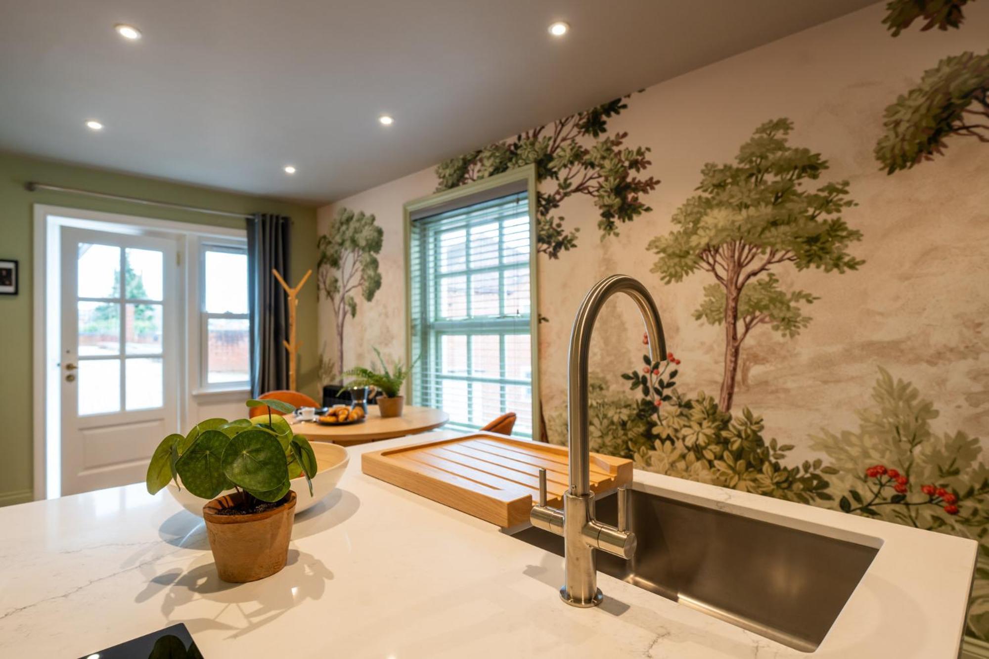 Commandery Vaults - Luxury Apartment In City Centre With Sky Tv Worcester Exteriér fotografie