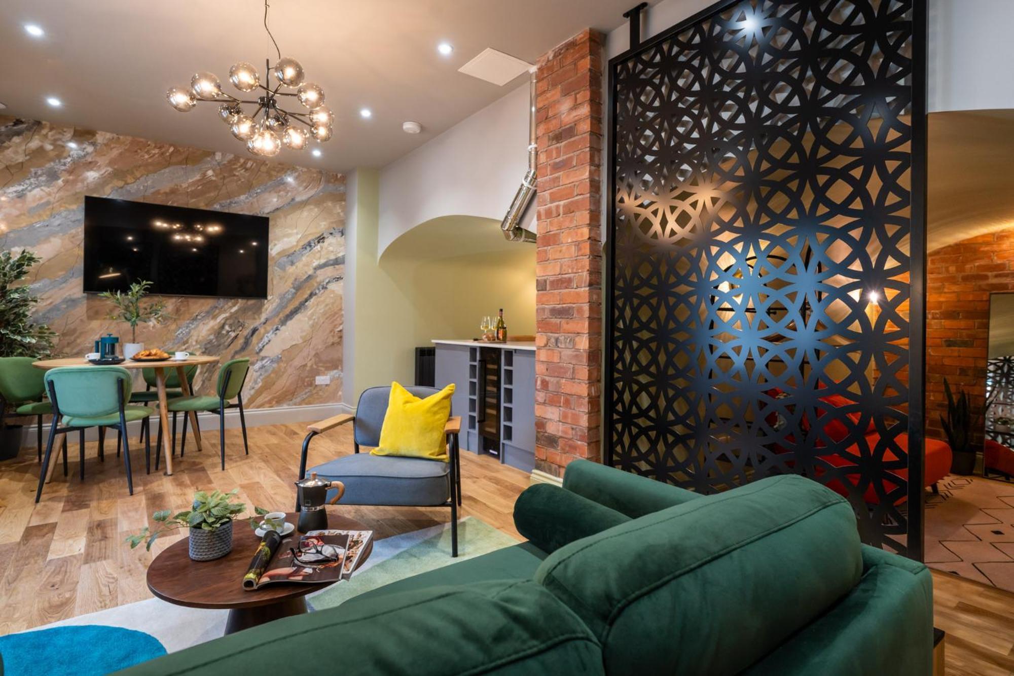 Commandery Vaults - Luxury Apartment In City Centre With Sky Tv Worcester Exteriér fotografie