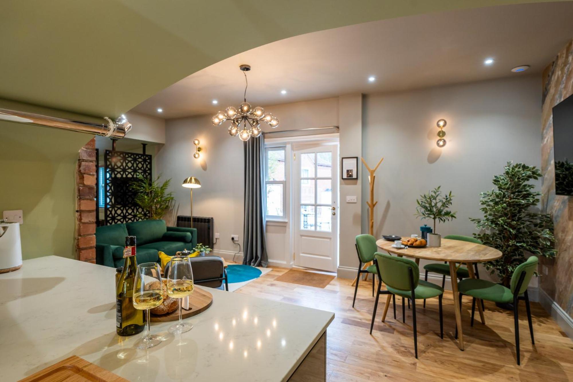 Commandery Vaults - Luxury Apartment In City Centre With Sky Tv Worcester Exteriér fotografie