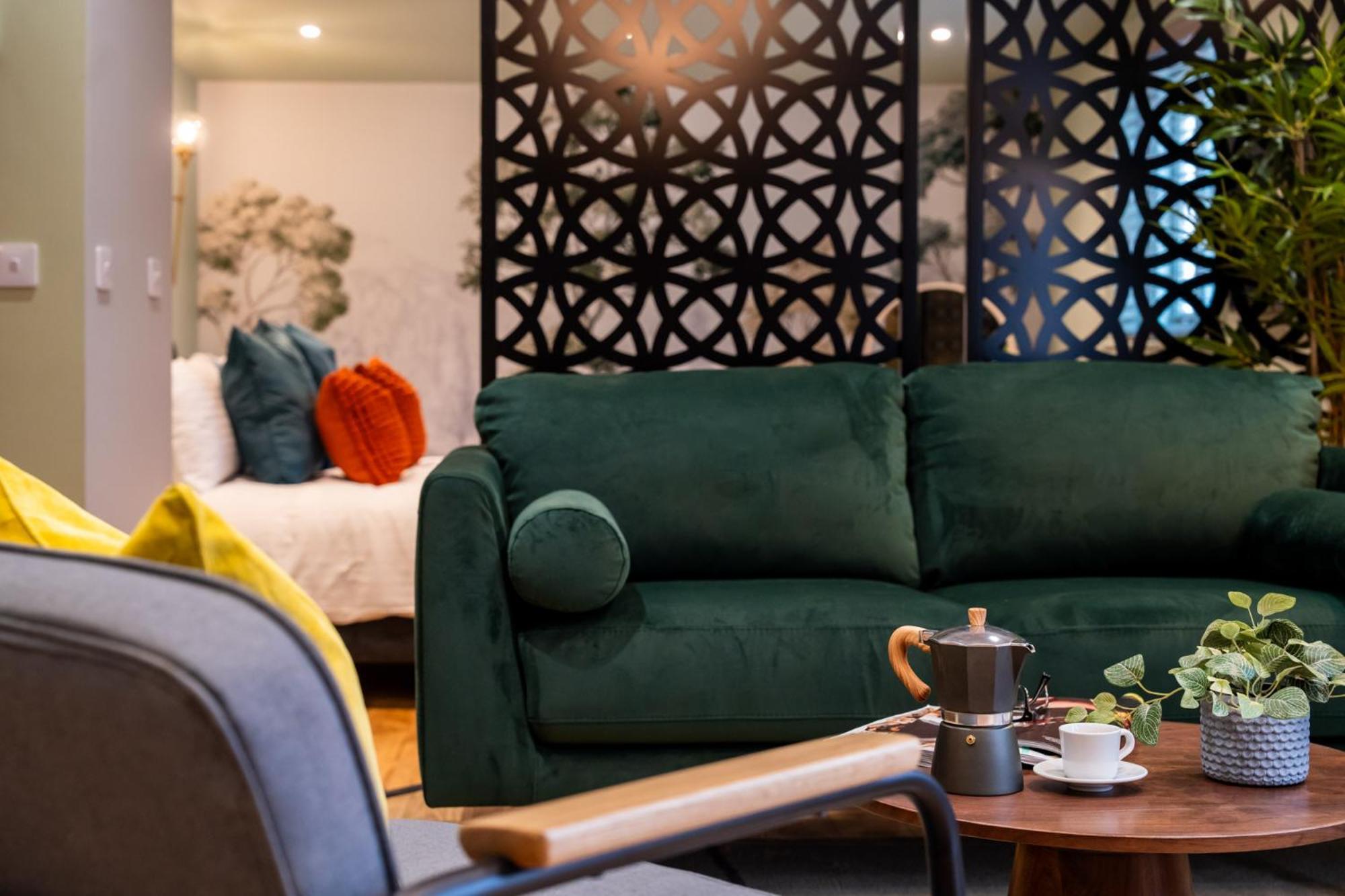 Commandery Vaults - Luxury Apartment In City Centre With Sky Tv Worcester Exteriér fotografie