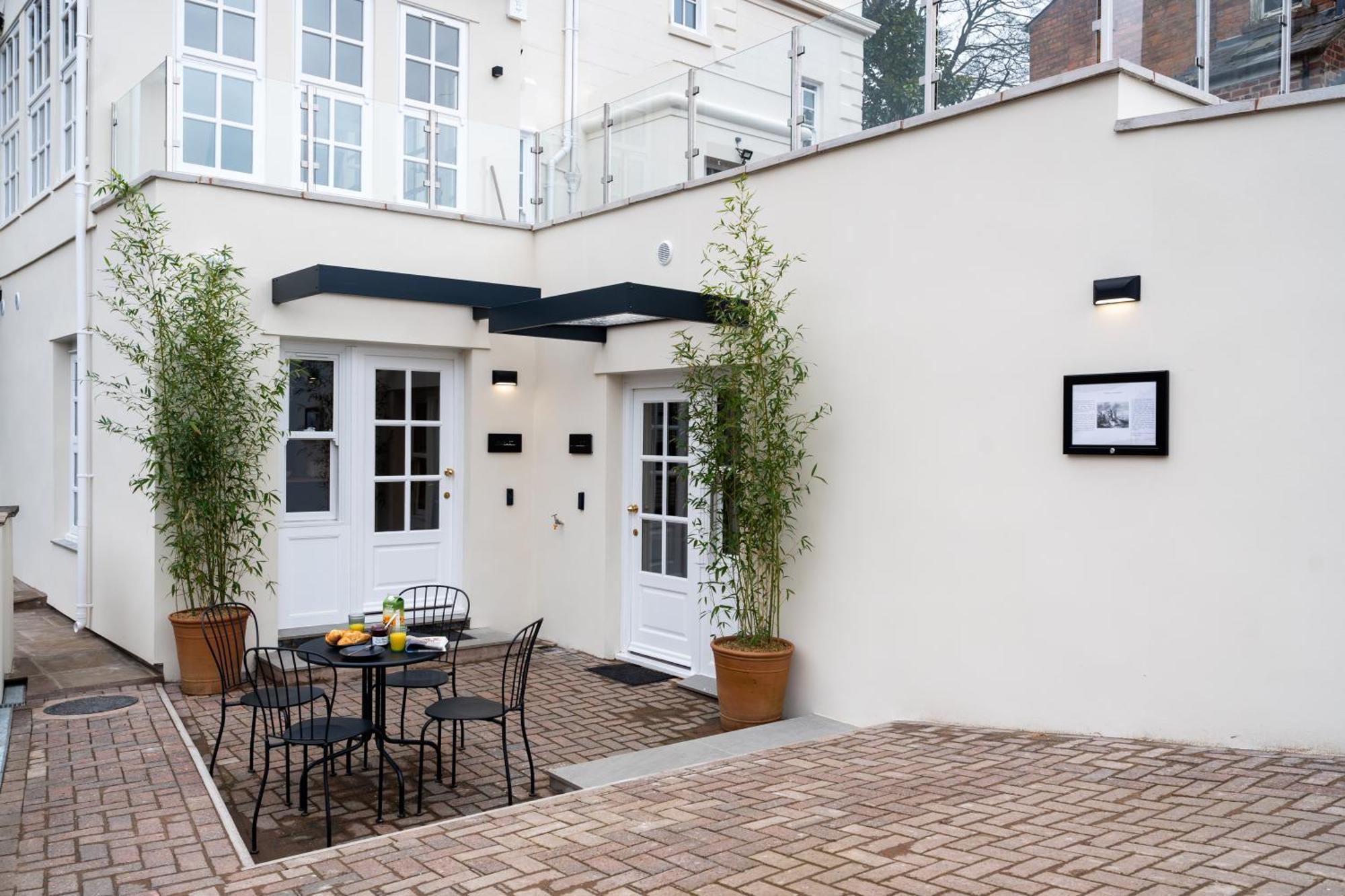 Commandery Vaults - Luxury Apartment In City Centre With Sky Tv Worcester Exteriér fotografie